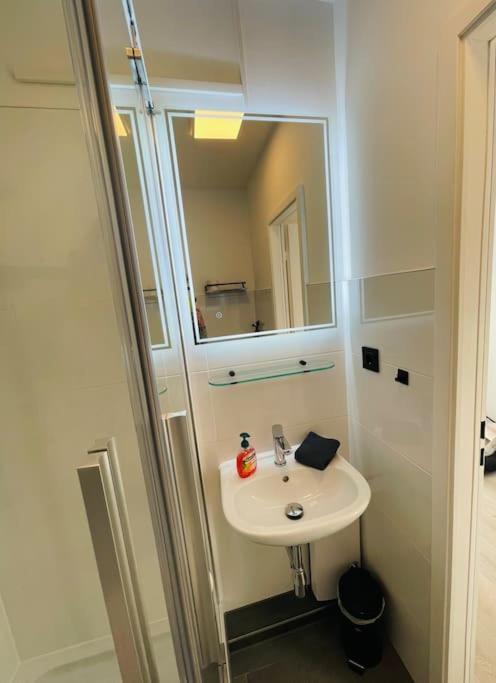 דאהמה Apartment Diekblk Mit Pool מראה חיצוני תמונה