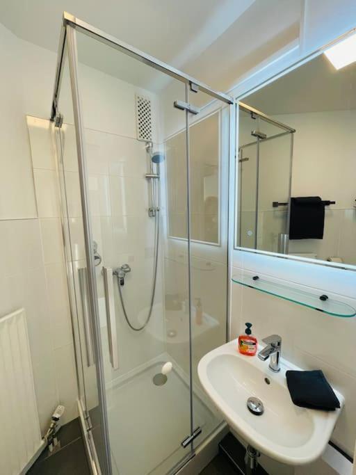 דאהמה Apartment Diekblk Mit Pool מראה חיצוני תמונה